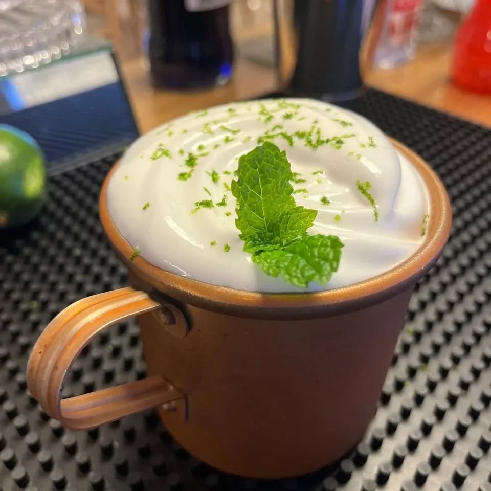 Querido de todos MOSCOW MULE , o Drink mais pedidos em nossos eventos , uma espuma de gengibre