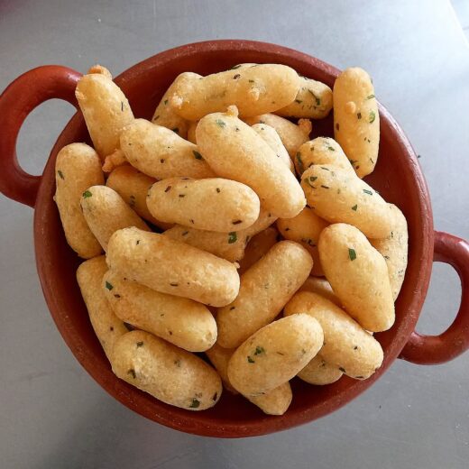 Bolinhos de mandioca fresquinhos e sem glúten passando pra avisar que hoje estarão em nosso buf