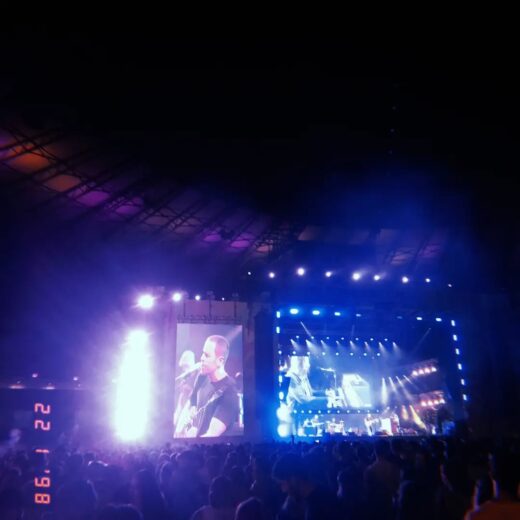 Mais um sonho de 23' check ️Curtindo nostalgicamente minha adolescência com o show do @jackjohnson no @summertimesfestival + @thelandspirit ️ (2)