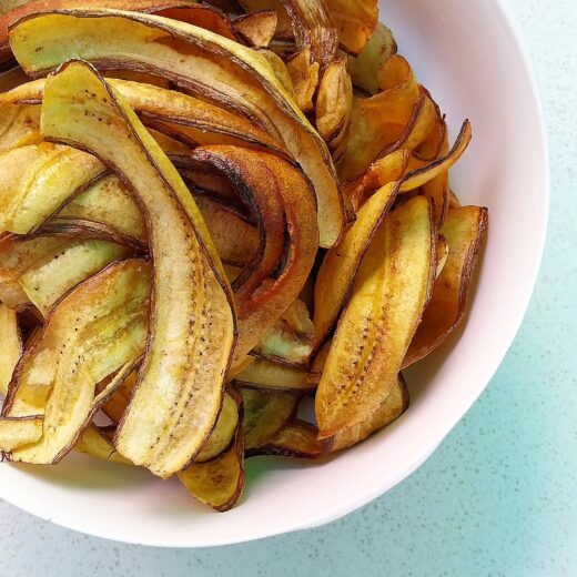 Nosso buffet self-service é servido de segunda a sexta-feira das 11h às 14h com opções saudávei