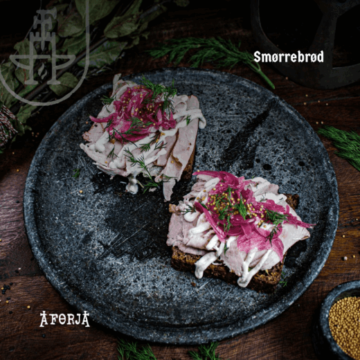 Smørrebrød-o-clássico-sanduíche-aberto-com-um-toque-histórico-e-sabor-que-atravessa-os-séculos_-Orig