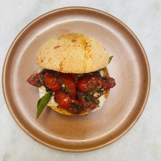 fomos obrigados a postar essa sequência deliciosa da @lauraborgesnutri, pra você a abr com a gente